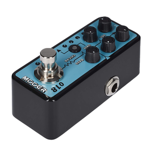 Mooer 018: Custom 100 Micro Preamp