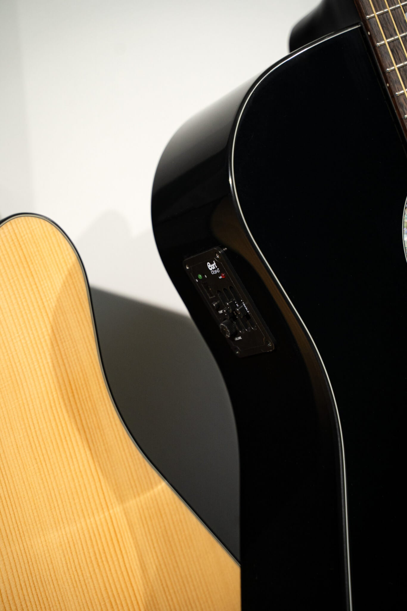 Cort Earth60CE Acoustic Guitar [EARTH 60CE]