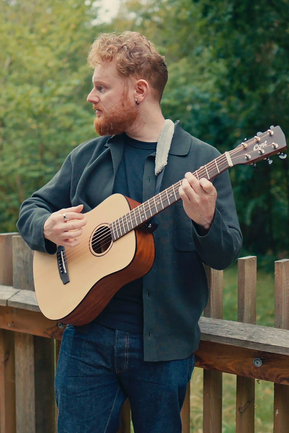 Cort Earth GO Acoustic Guitar w/ Built-In Effect, Looping and Bluetooth [EARTH GO]