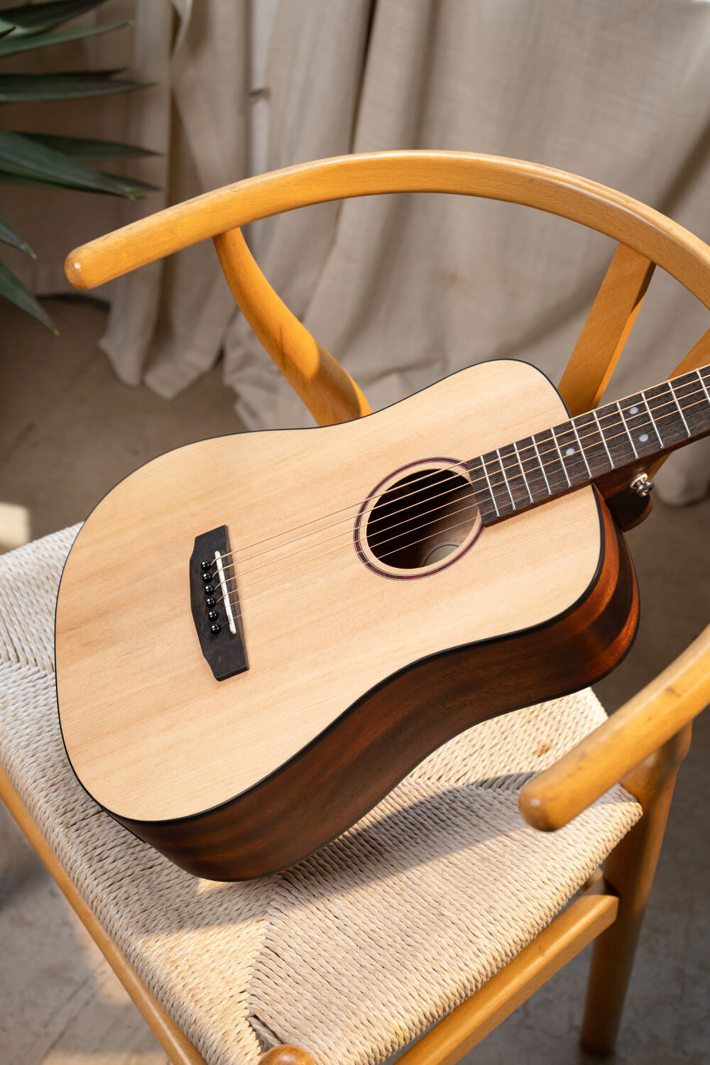 Cort Earth GO Acoustic Guitar w/ Built-In Effect, Looping and Bluetooth [EARTH GO]