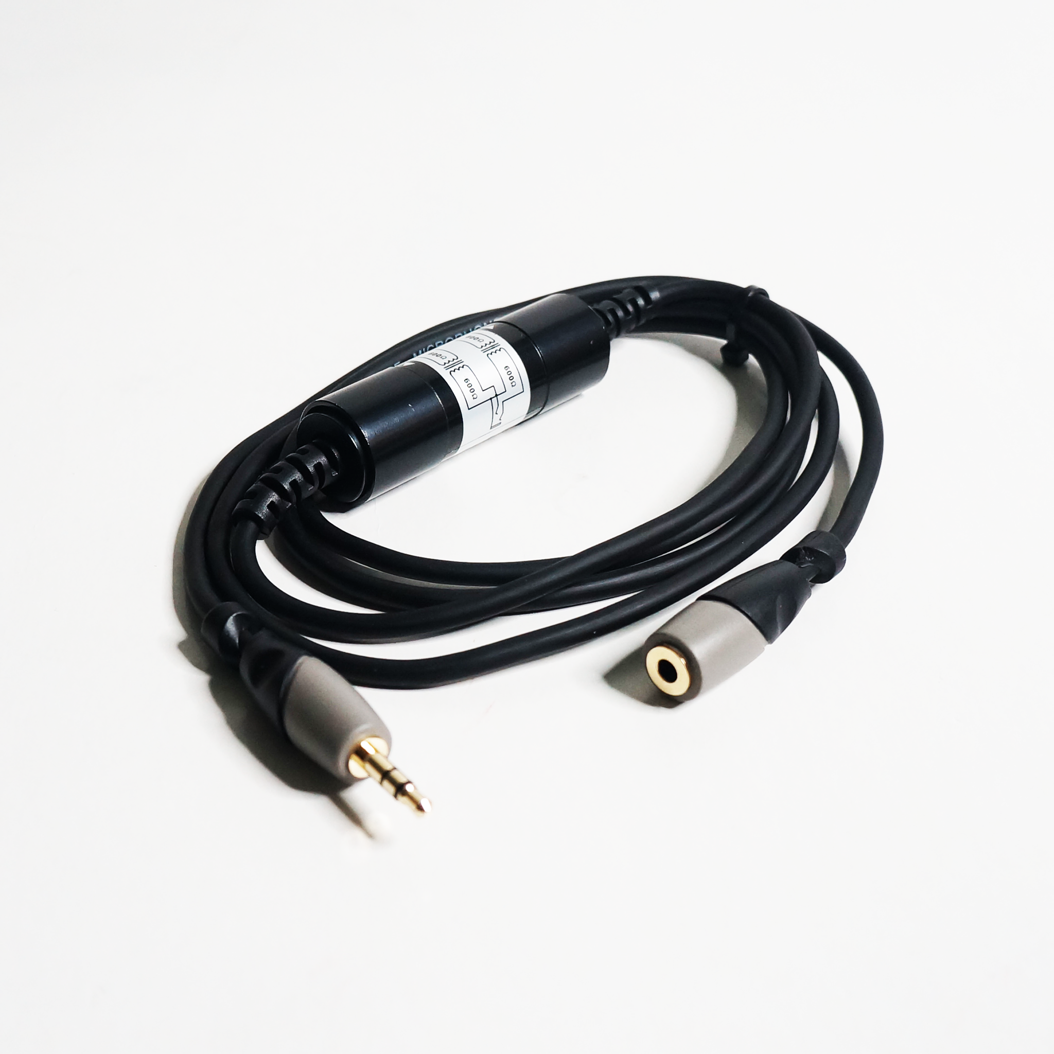Soundking BJJ302-1 Noise Eliminating 3.5mm Male to 3.5mm Female AUX Cable