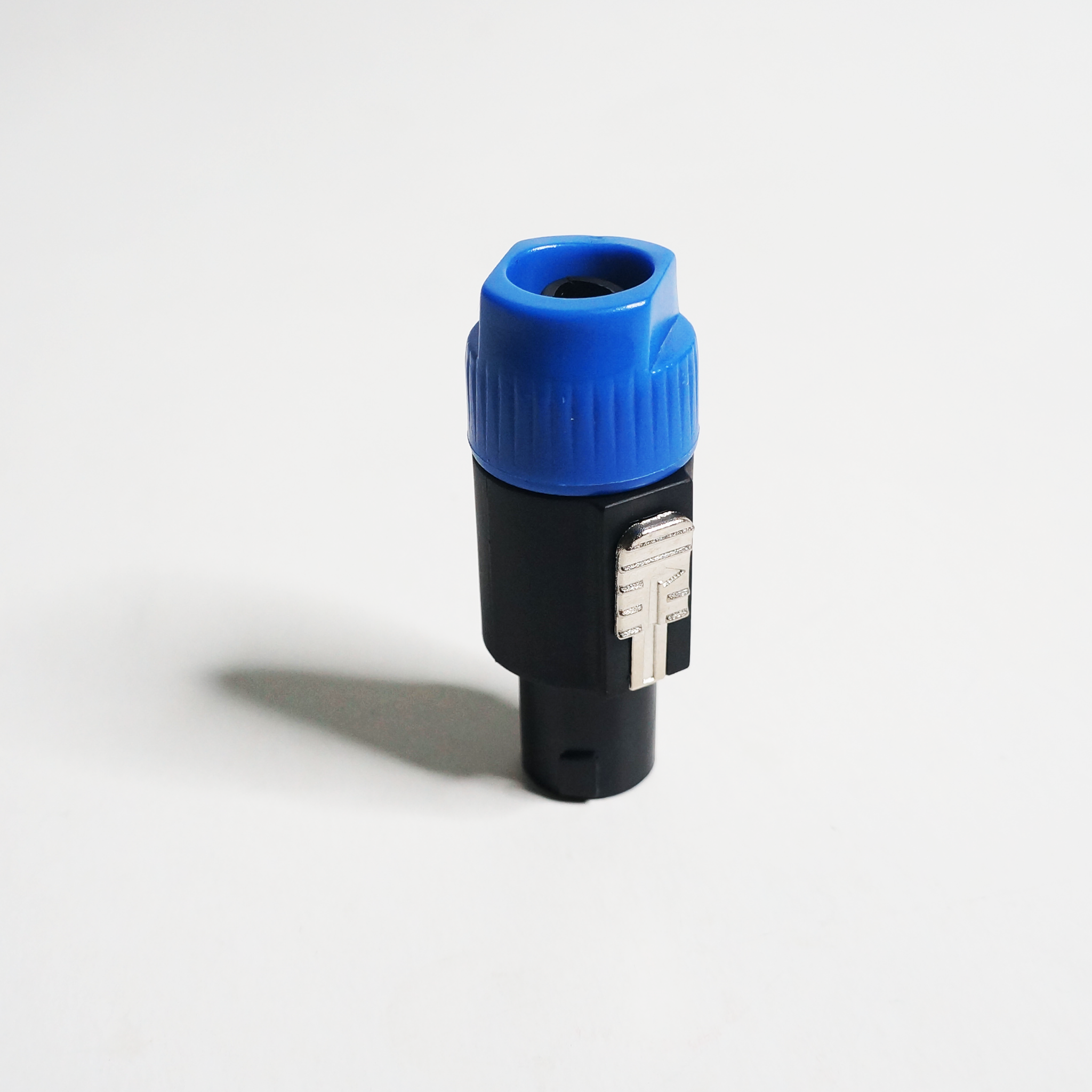 Soundking CB107 Speakon Jack