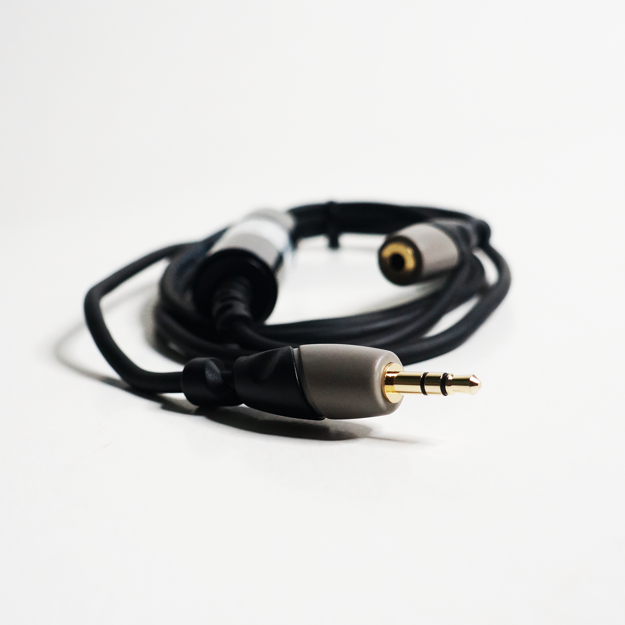 Soundking BJJ302-1 3.5mm to Extension Audio Noise Eliminator